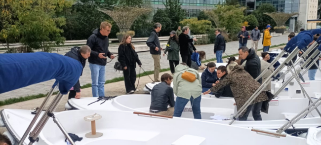 Votre séminaire au vert à Paris se passe sur l'eau | AKWA - seminaire vert paris