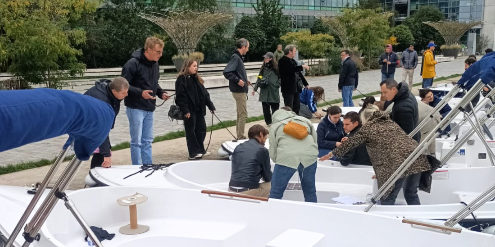 Votre séminaire au vert à Paris se passe sur l'eau | AKWA - seminaire vert paris